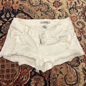 Refuge white Jean shorts size 0.  Great condition.